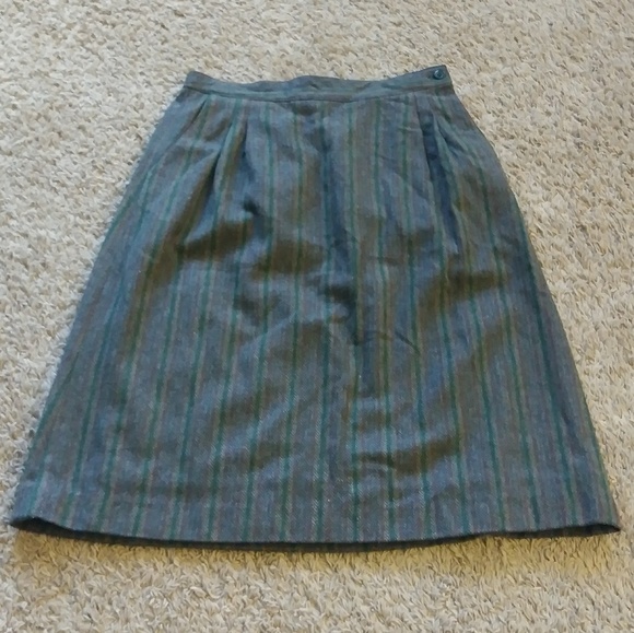 A Vintage Green Herringbone Pattern Wool Skirt - Picture 1 of 7